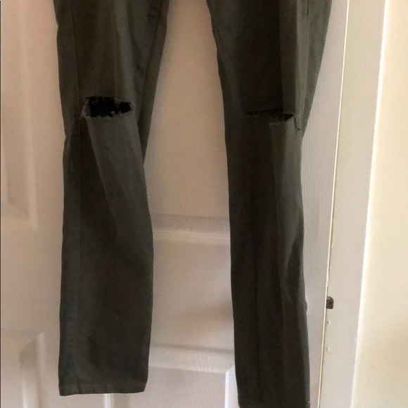 Jeans - Picture 3 of 4